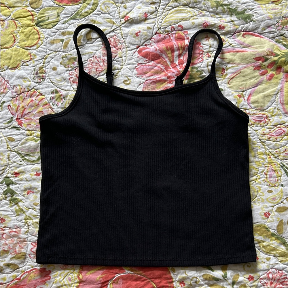 AE Ribbed Stretch Cropped Black Cami